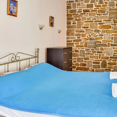 Feriehus Pretty Holiday In Syros Near Sea Azolimnos